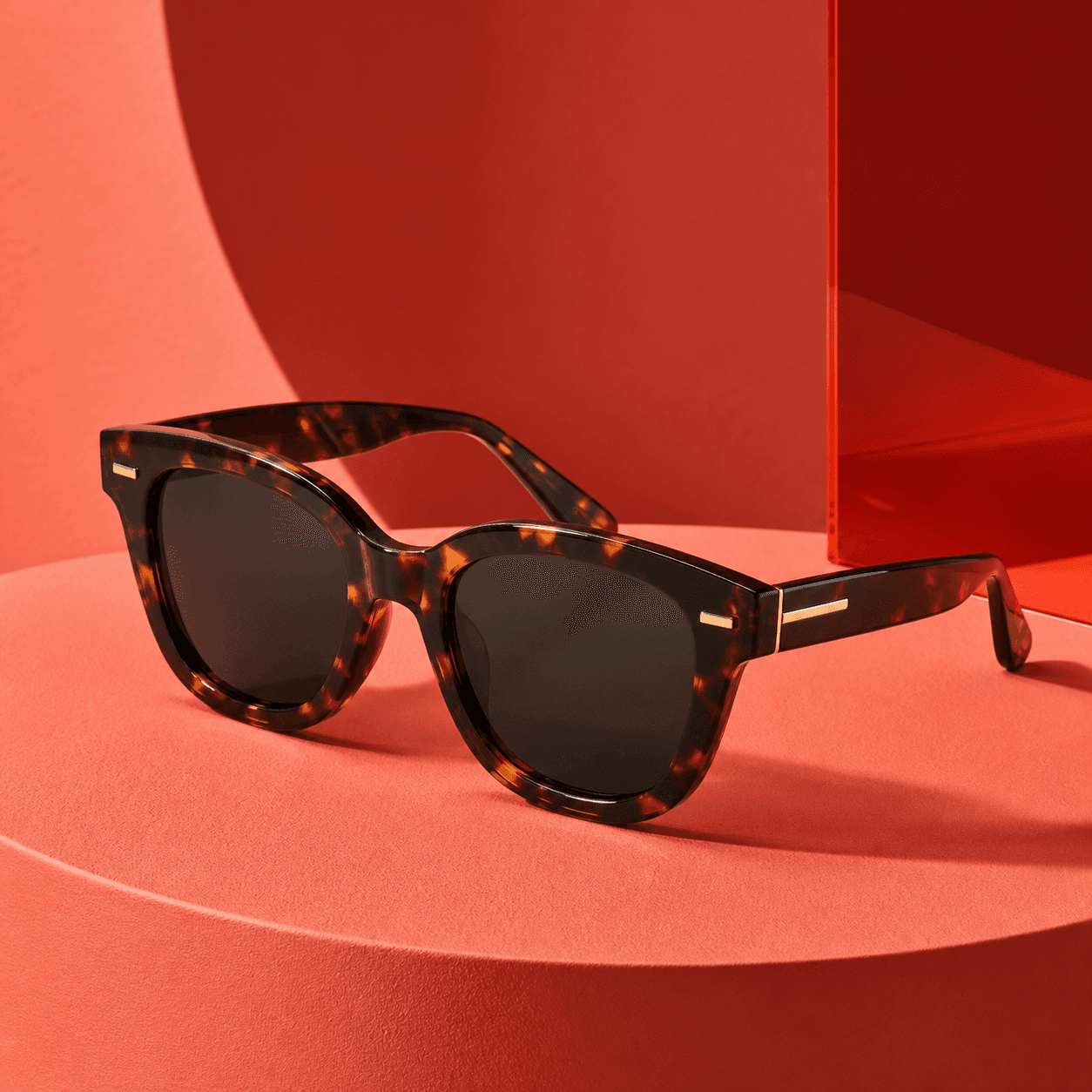 Sunglasses fashion campaign - CatalogScene AI product photography